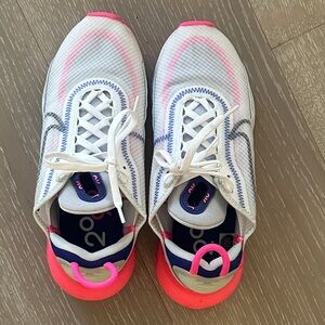 Nike W Air Max 2090 Laser Pink and White Shoes Size 7